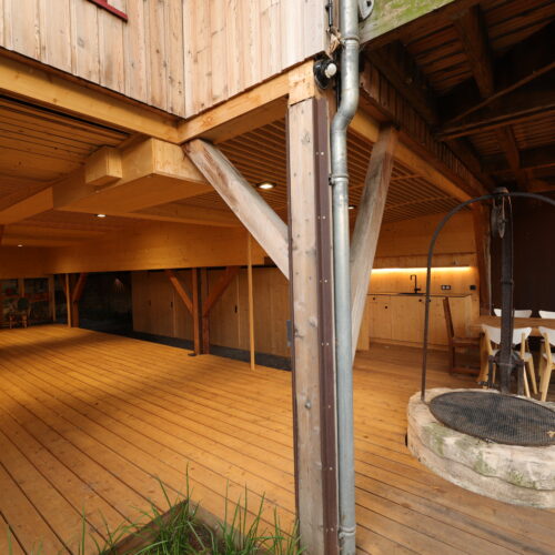 aménagement jardin et sous-sol maison sur pilotis