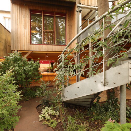 aménagement jardin et sous-sol maison sur pilotis